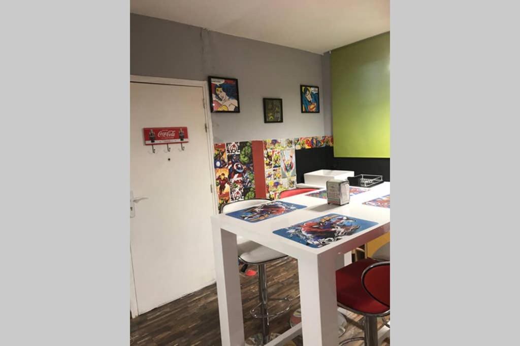 Appartement Style Pop Art Avec Garage Centre Historique בזייה מראה חיצוני תמונה