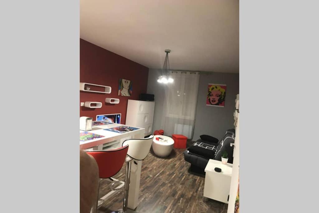 Appartement Style Pop Art Avec Garage Centre Historique בזייה מראה חיצוני תמונה