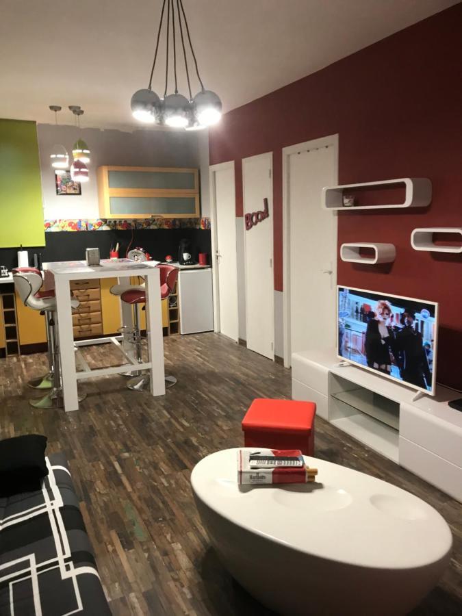 Appartement Style Pop Art Avec Garage Centre Historique בזייה מראה חיצוני תמונה